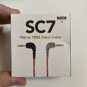 Rode SC7 Coiled Patch Cable - Angled 3.5mm TRRS to Angled 3.5mm TRS